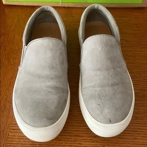 Steve Madden Suede Gills Sneakers